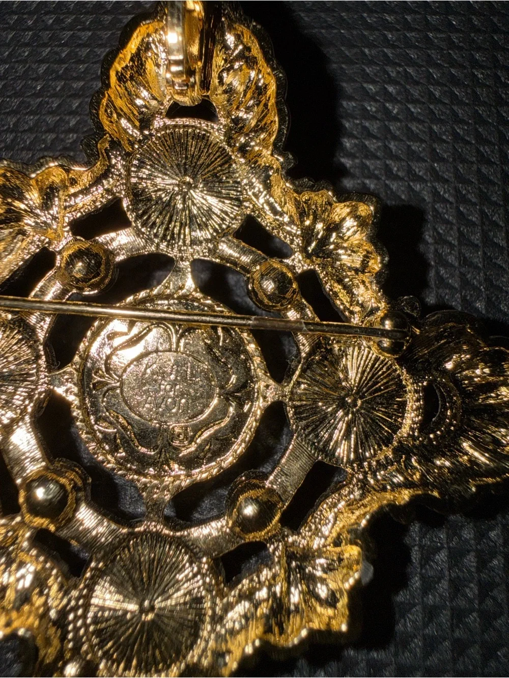 Kenneth Jay Lane Avon Gold‎ Pearl & Clear Rhinestone Cross Brooch